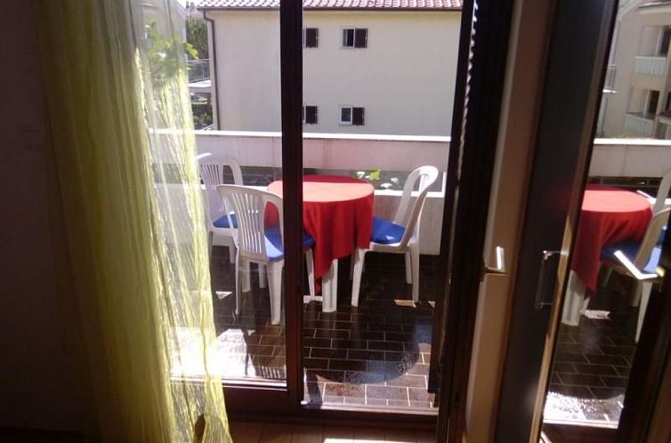 Appartement Wohnung Nr. 1 mit 2 Schlafzimmern und 2 Balkonen