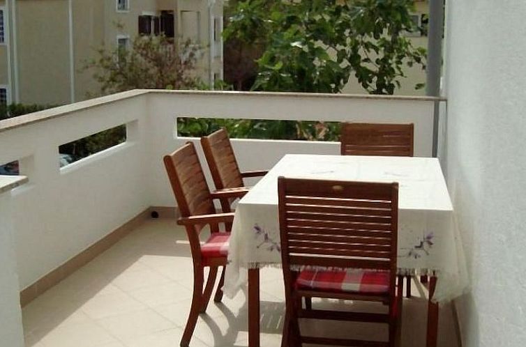 Appartement Wohnung Nr. 1 mit 2 Schlafzimmern und 2 Balkonen