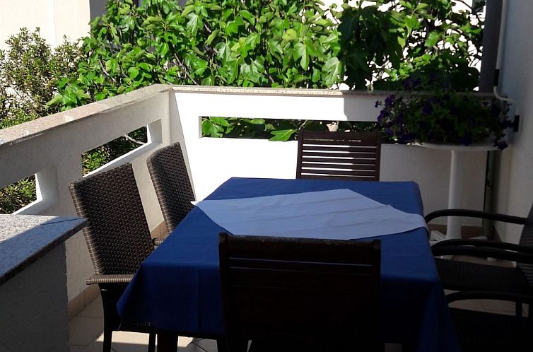 Appartement Wohnung Nr. 1 mit 2 Schlafzimmern und 2 Balkonen