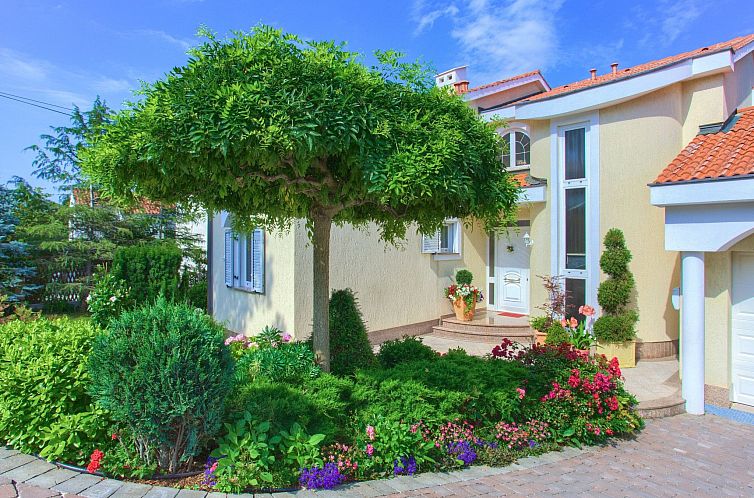 Appartement modernes Appartementhaus Ines