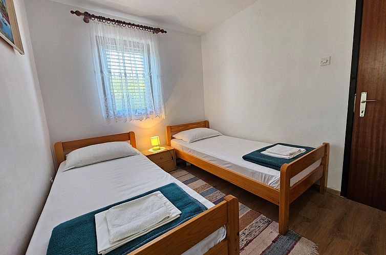 Appartement Wohnung auf zwei Etagen mit Terrasse und Balkon