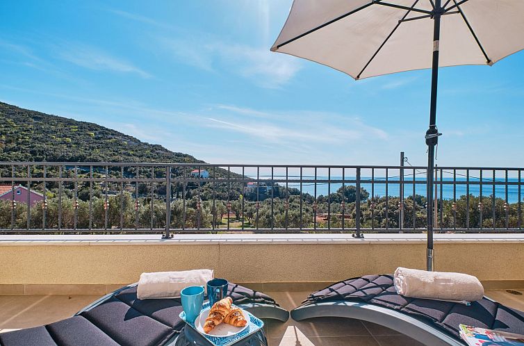 Vakantiehuis Mea Cres Meer Villa