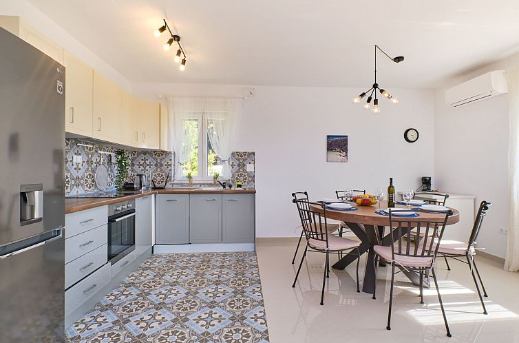 Vakantiehuis Mea Cres Meer Villa