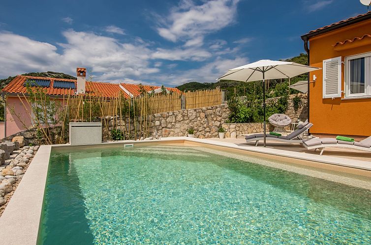 Vakantiehuis Exklusive und stilvolle Meerblick-Inselvilla
