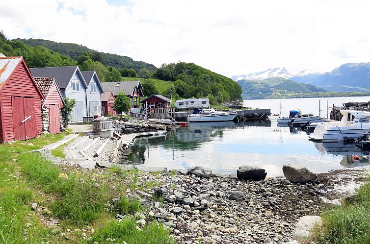 Guest house 10515802 - Holiday property Fjord Norway - Vakantiehuis Rorbu