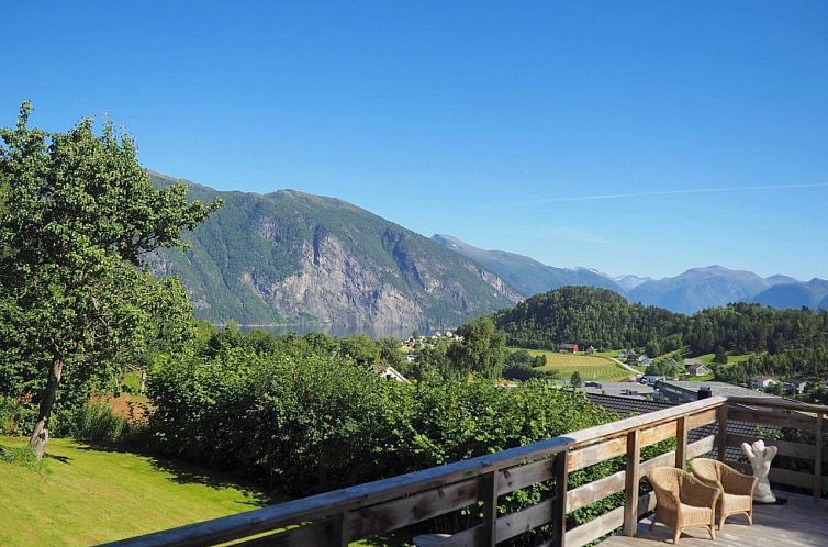 Vrijstaande woning in Stranda