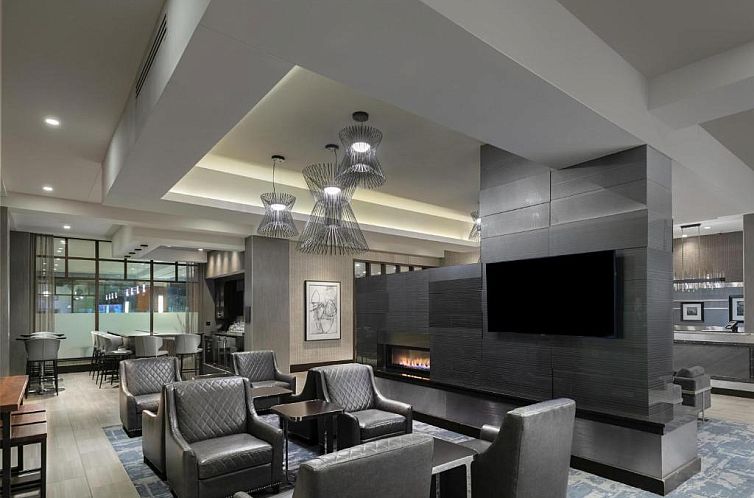 Hampton Inn & Suites Portsmouth Downtown