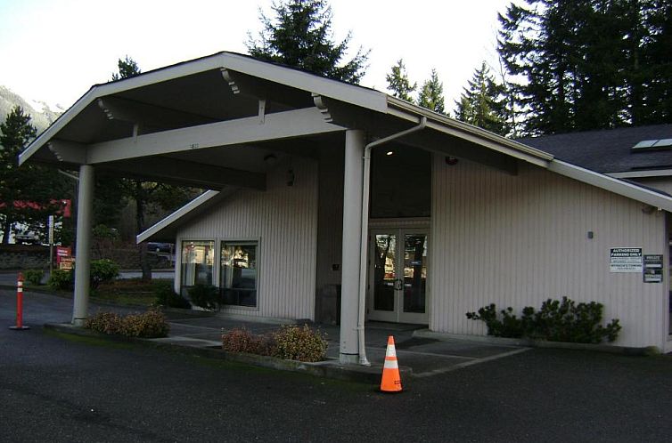 Edgewick Inn