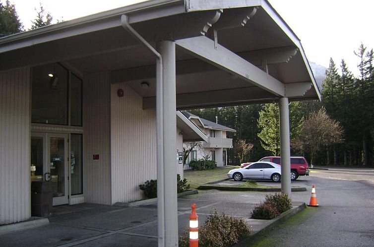 Edgewick Inn