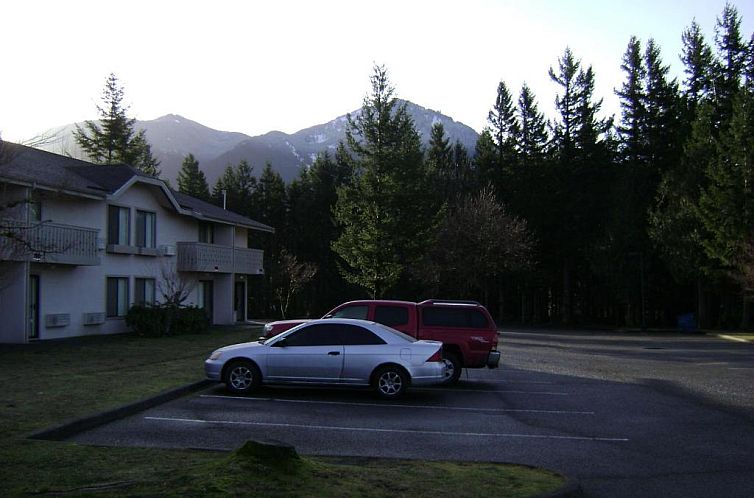 Edgewick Inn