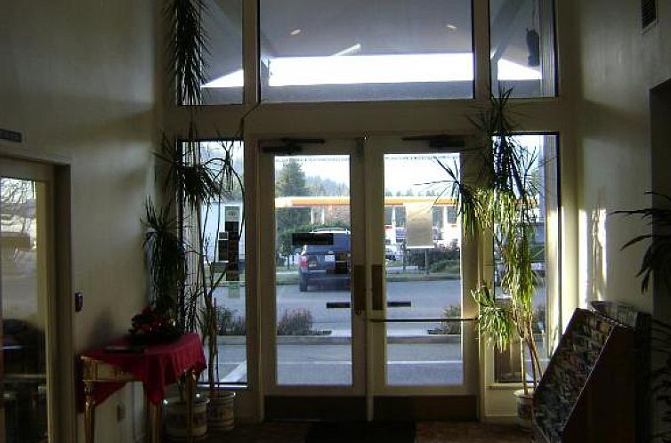 Edgewick Inn
