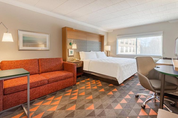 Holiday Inn Philadelphia South-Swedesboro, an IHG Hotel
