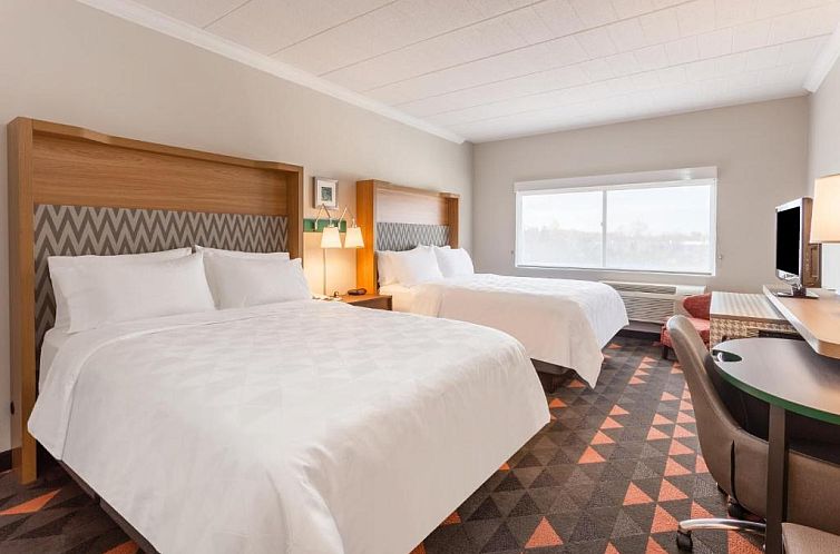Holiday Inn Philadelphia South-Swedesboro, an IHG Hotel