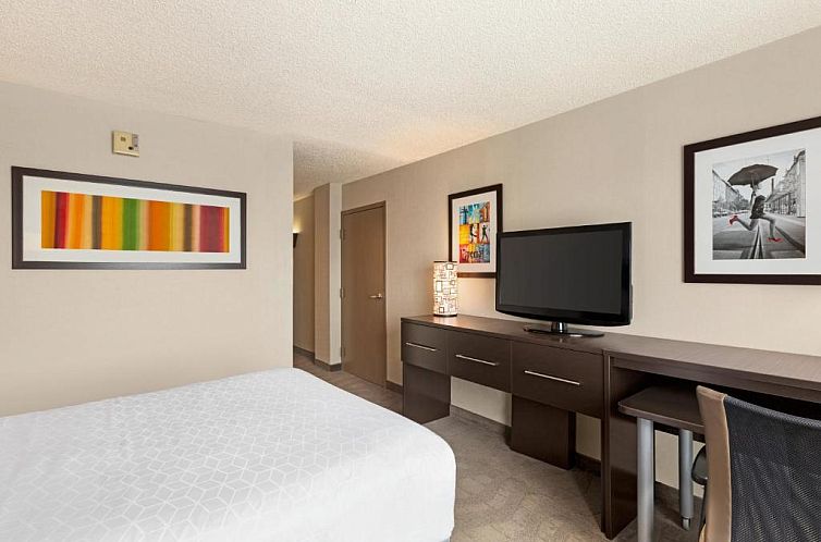Holiday Inn Boston-Bunker Hill, an IHG Hotel