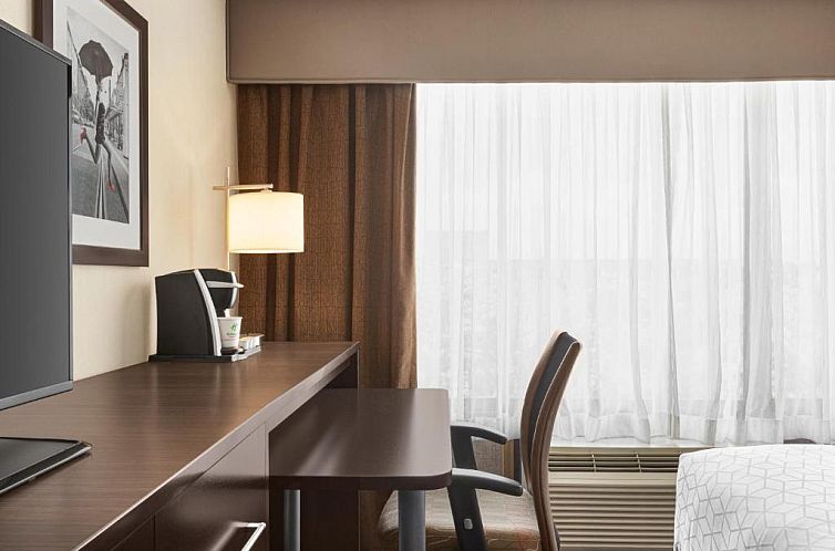 Holiday Inn Boston-Bunker Hill, an IHG Hotel