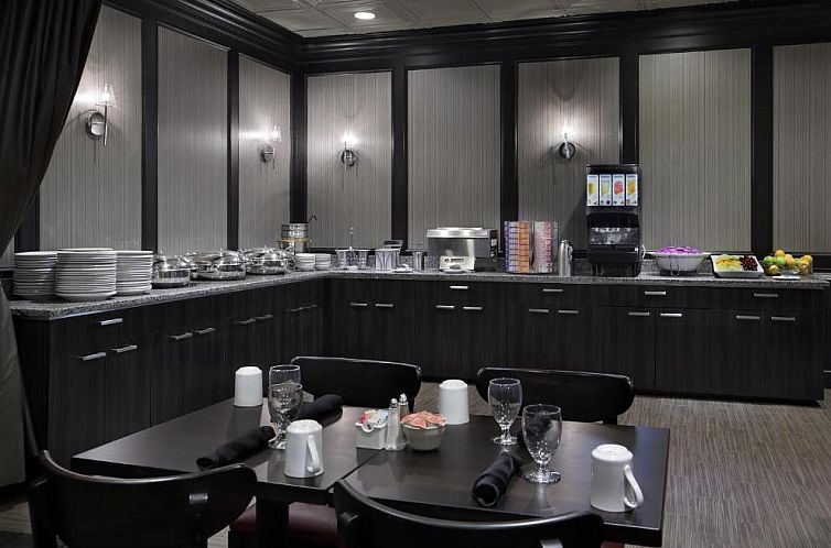 Holiday Inn Boston-Bunker Hill, an IHG Hotel