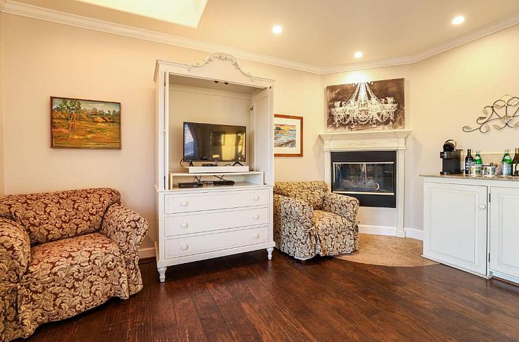 Cayucos Sunset Inn