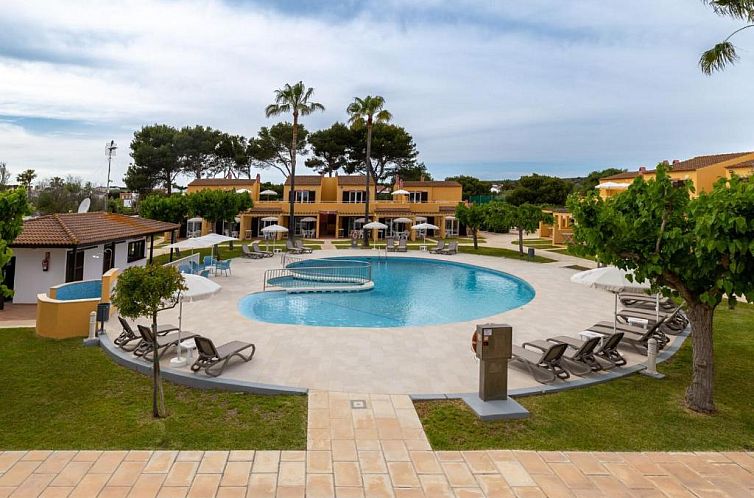 Apartamentos Ses Anneres