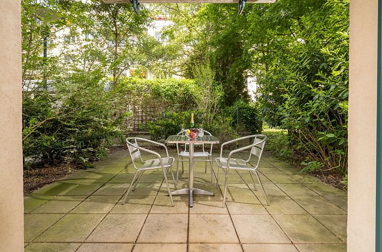 Appartement Appartment mit kleinem Garten und Terrasse