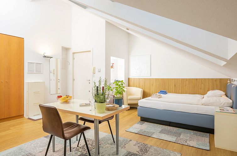 Guest house 1100326 - Apartment Vienna - Appartement <B>Helles Ferienstudio im Dachgeschoss für Pär