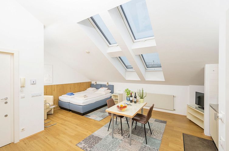 Appartement <B>Helles Ferienstudio im Dachgeschoss für Pär