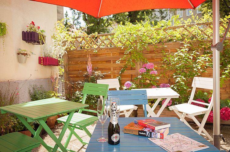Appartement <B>Helles Ferienstudio im Dachgeschoss für Pär
