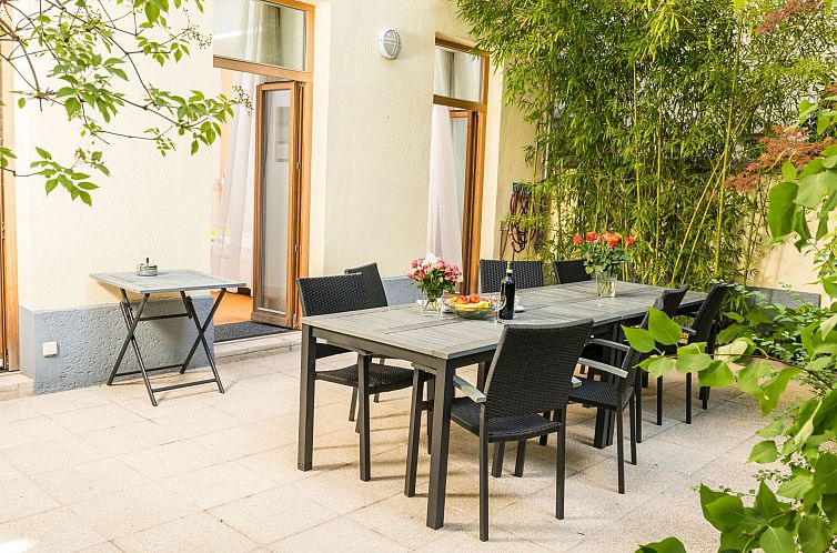 Appartement Appartement mit eigenem Garten und Terrasse