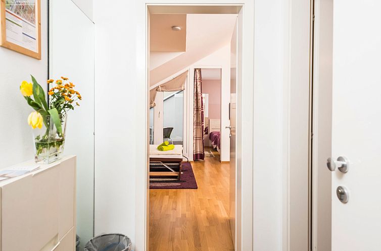 Appartement in Dornbach mit Privater Terrasse