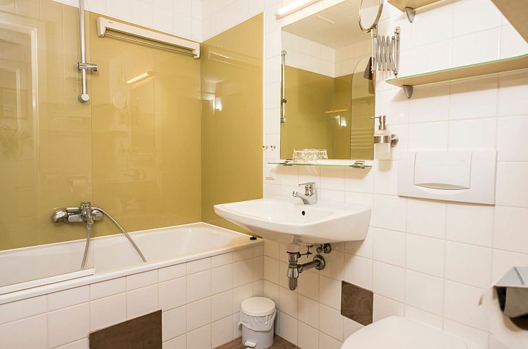 Appartement in Dornbach mit Privater Terrasse