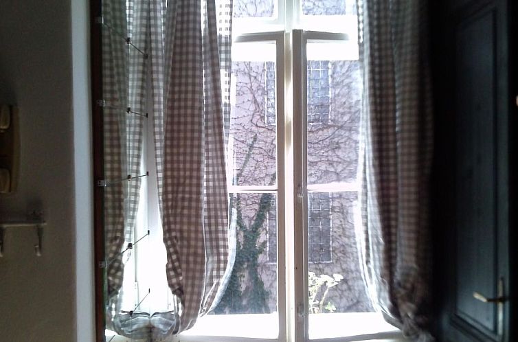 Appartement Wohnung in Hernals mit Garten- und Strassenblick