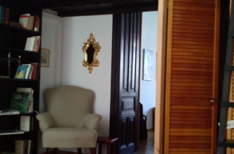 Appartement Wohnung in Hernals mit Garten- und Strassenblick