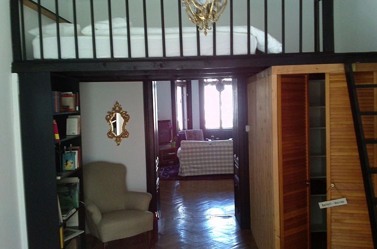 Appartement Wohnung in Hernals mit Garten- und Strassenblick