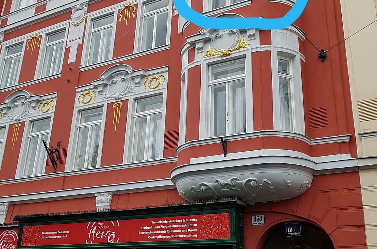 Appartement Wohnung in Hernals mit Garten- und Strassenblick