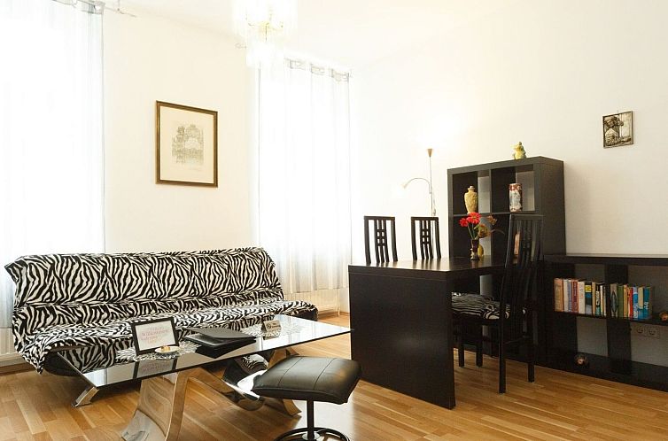 Appartement Appartement in Fünfhaus mit Garten