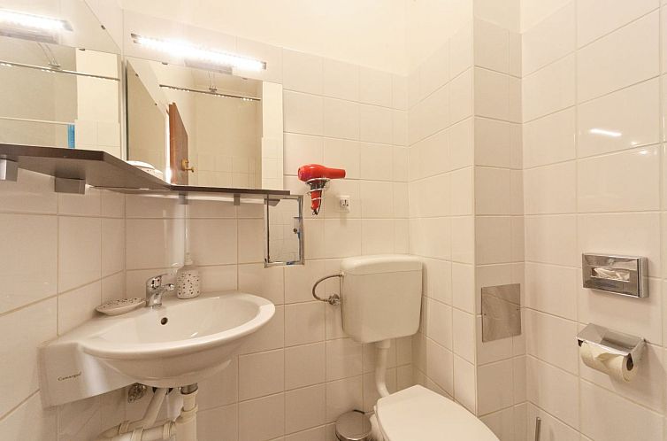 Appartement Appartement in Fünfhaus mit Garten