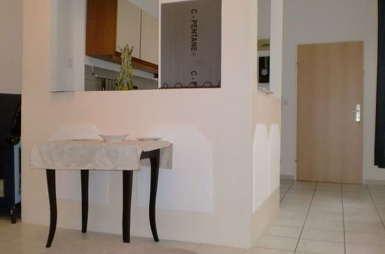 Appartement Charmante Wohnung in Fünfhaus mit Garten