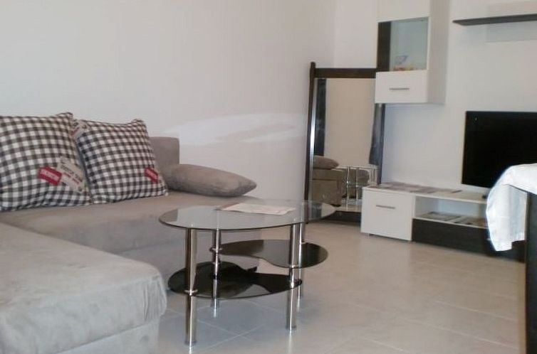 Appartement Charmante Wohnung in Fünfhaus mit Garten