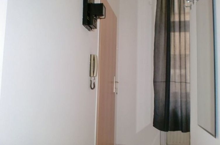 Appartement Charmante Wohnung in Fünfhaus mit Garten