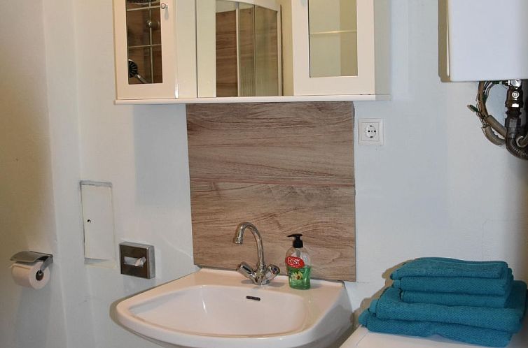 Appartement Charmante Wohnung in Fünfhaus mit Garten