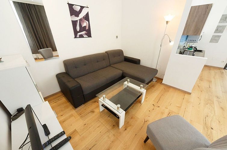 Appartement in Fünfhaus mit Garten