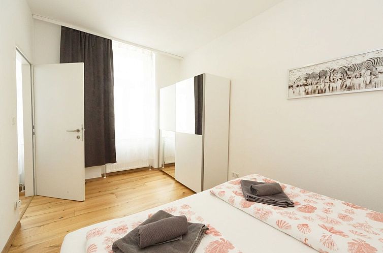 Appartement in Fünfhaus mit Garten