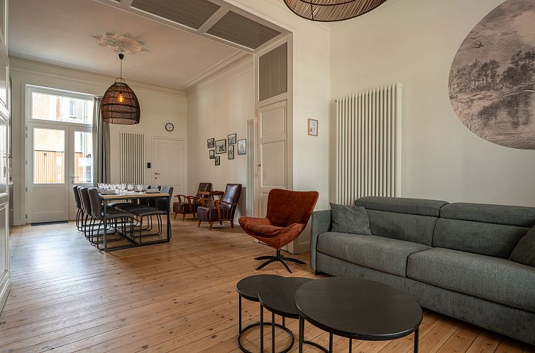 Vakantiehuis Historical and spacious "Villa Amanda"