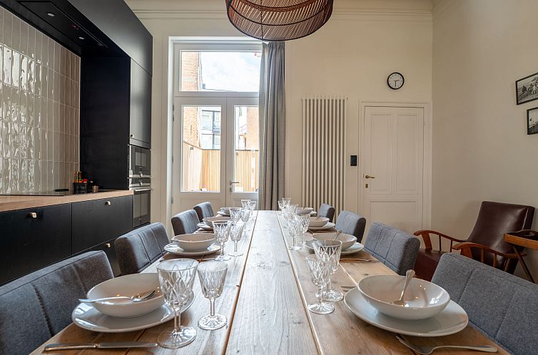 Vakantiehuis Historical and spacious "Villa Amanda"