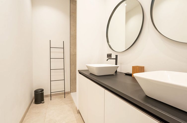 Appartement Historical and spacious "La Tourelle I"