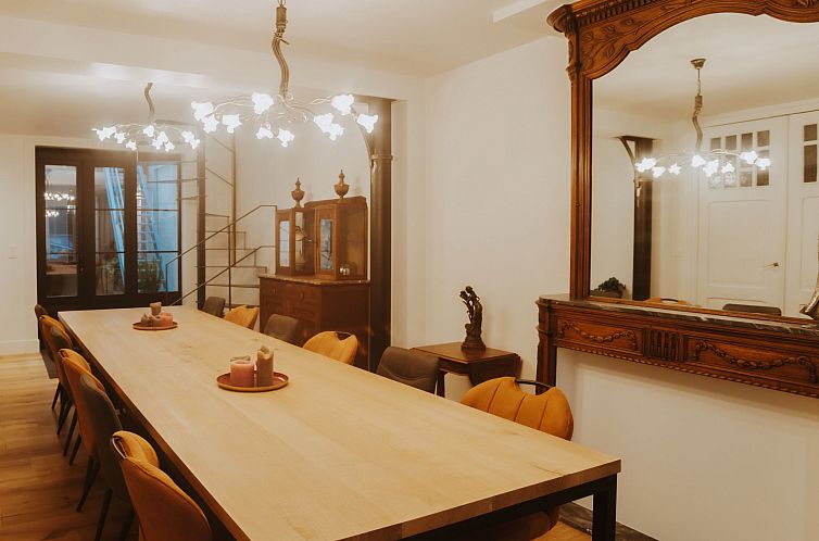 Vakantiehuis Historical and spacious
