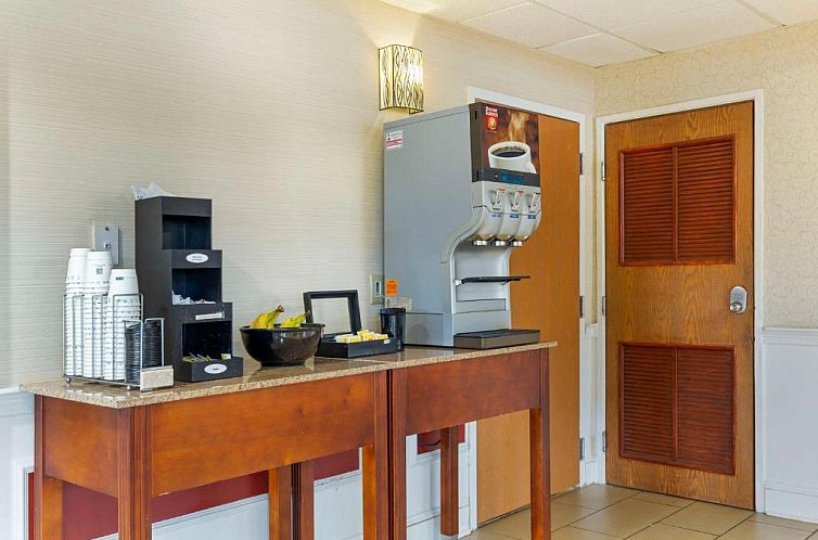 Best Western Plus The Inn at Sharon/Foxboro