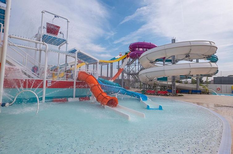 Golden Taurus Aquapark Resort