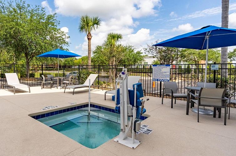 Holiday Inn Express Hotel & Suites Orange City - Deltona, an