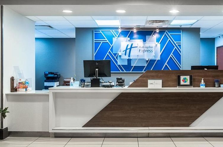 Holiday Inn Express Hotel & Suites Orange City - Deltona, an