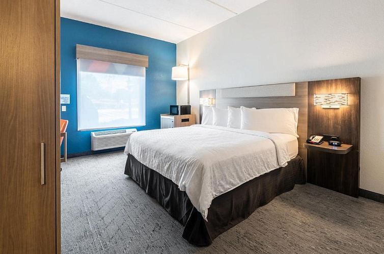 Holiday Inn Express Hotel & Suites Orange City - Deltona, an